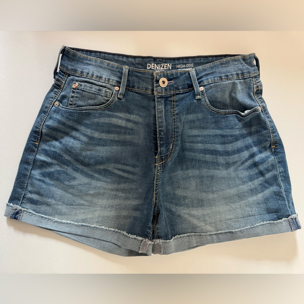 Denizen from Levi's High Rise Jean Shorts, size 8